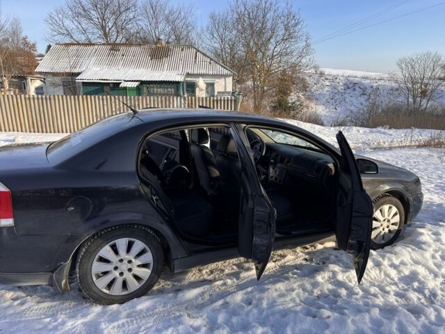 Черный Опель Вектра, объемом двигателя 2.2 л и пробегом 245 тыс. км за 3500 $, фото 6 на Automoto.ua