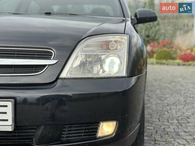 Черный Опель Вектра, объемом двигателя 1.8 л и пробегом 320 тыс. км за 2999 $, фото 13 на Automoto.ua