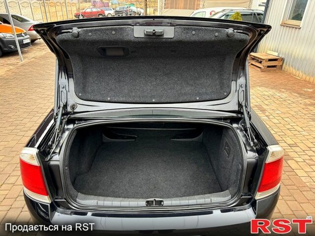 Черный Опель Вектра, объемом двигателя 32 л и пробегом 206 тыс. км за 5500 $, фото 4 на Automoto.ua