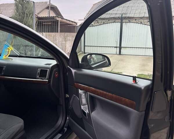 Черный Опель Вектра, объемом двигателя 2.2 л и пробегом 288 тыс. км за 4500 $, фото 10 на Automoto.ua