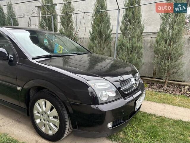 Черный Опель Вектра, объемом двигателя 2.2 л и пробегом 288 тыс. км за 4500 $, фото 13 на Automoto.ua