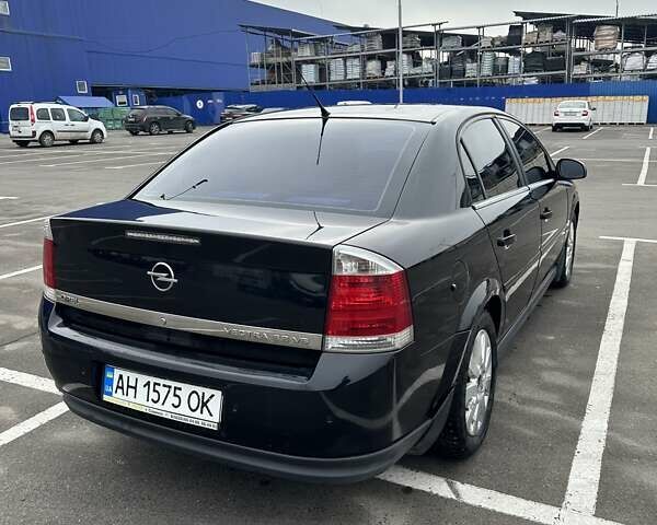 Чорний Опель Вектра, об'ємом двигуна 3.2 л та пробігом 263 тис. км за 4800 $, фото 3 на Automoto.ua