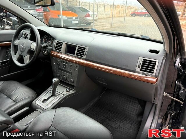 Черный Опель Вектра, объемом двигателя 32 л и пробегом 206 тыс. км за 5500 $, фото 8 на Automoto.ua