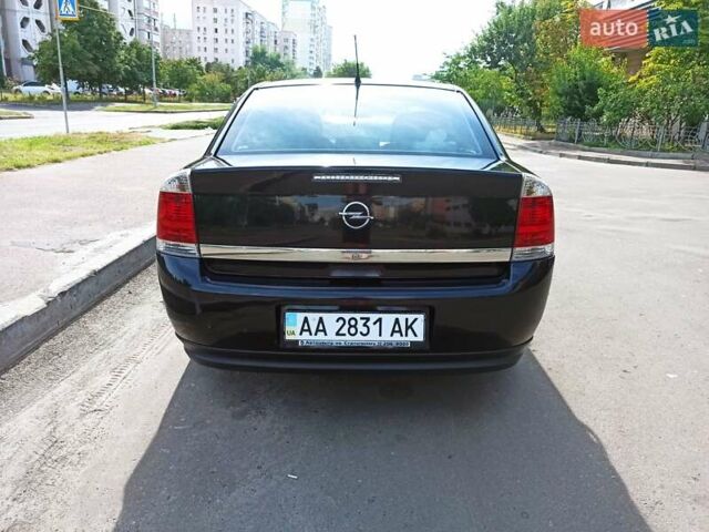 Чорний Опель Вектра, об'ємом двигуна 2.2 л та пробігом 140 тис. км за 7500 $, фото 1 на Automoto.ua