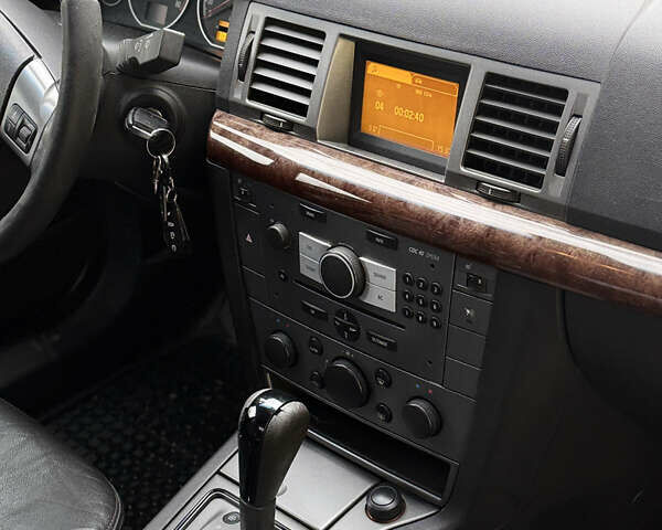 Черный Опель Вектра, объемом двигателя 2.2 л и пробегом 307 тыс. км за 3700 $, фото 13 на Automoto.ua