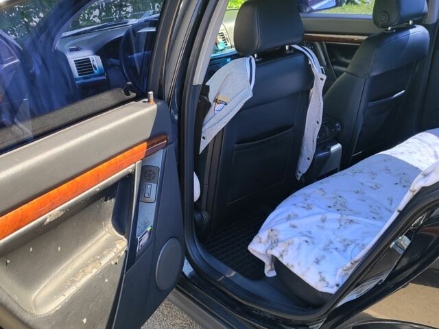 Черный Опель Вектра, объемом двигателя 2.2 л и пробегом 295 тыс. км за 4518 $, фото 6 на Automoto.ua