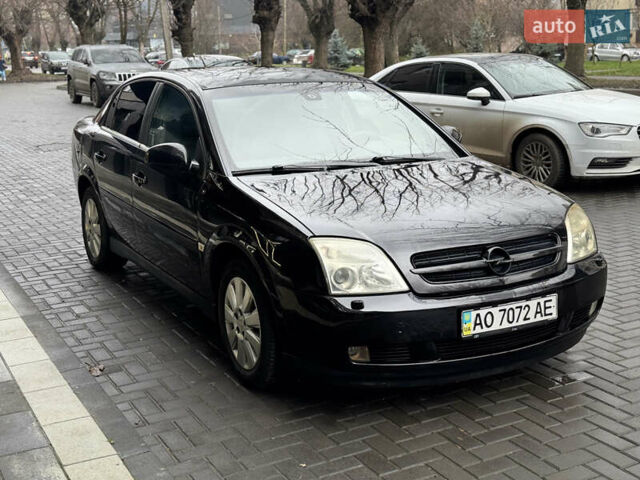 Черный Опель Вектра, объемом двигателя 2.2 л и пробегом 307 тыс. км за 3700 $, фото 3 на Automoto.ua