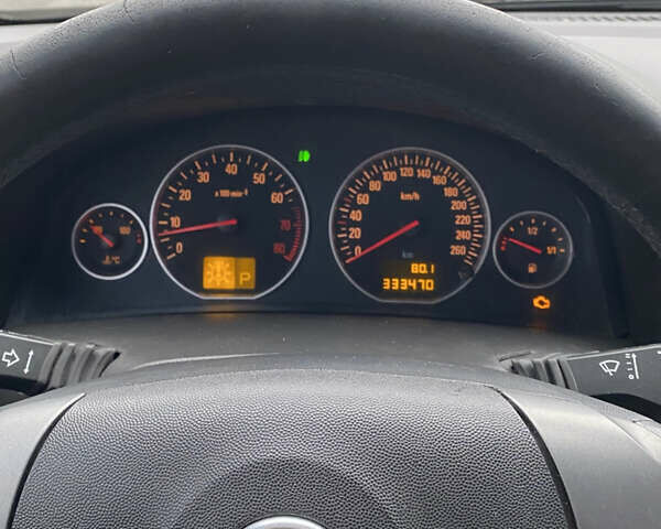 Черный Опель Вектра, объемом двигателя 2.2 л и пробегом 333 тыс. км за 3800 $, фото 9 на Automoto.ua