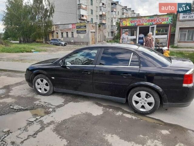 Чорний Опель Вектра, об'ємом двигуна 2.2 л та пробігом 260 тис. км за 4000 $, фото 1 на Automoto.ua