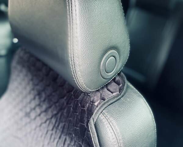 Черный Опель Вектра, объемом двигателя 2.2 л и пробегом 240 тыс. км за 6000 $, фото 13 на Automoto.ua