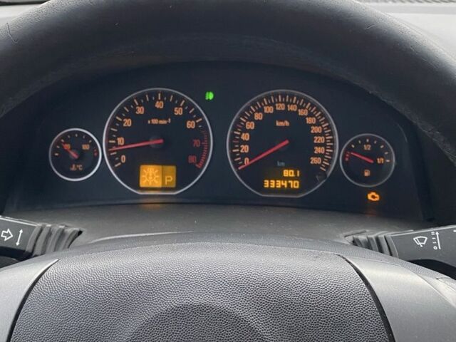 Чорний Опель Вектра, об'ємом двигуна 2.2 л та пробігом 333 тис. км за 3800 $, фото 6 на Automoto.ua