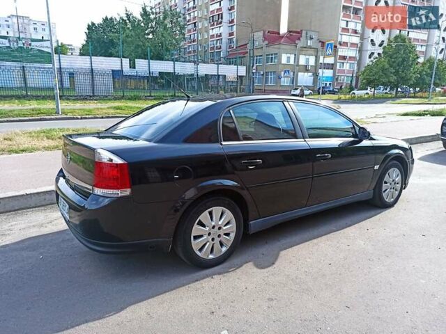 Чорний Опель Вектра, об'ємом двигуна 2.2 л та пробігом 140 тис. км за 7500 $, фото 2 на Automoto.ua