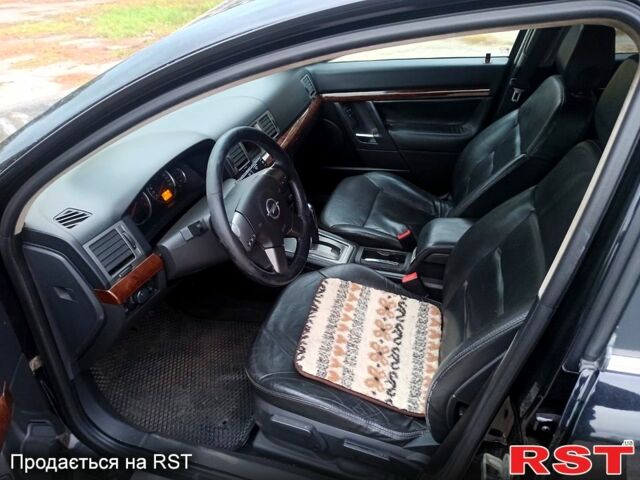 Чорний Опель Вектра, об'ємом двигуна 2.2 л та пробігом 326 тис. км за 4500 $, фото 8 на Automoto.ua