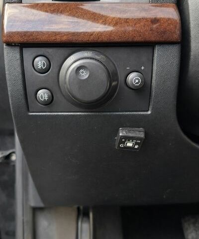 Черный Опель Вектра, объемом двигателя 2.2 л и пробегом 274 тыс. км за 5000 $, фото 25 на Automoto.ua