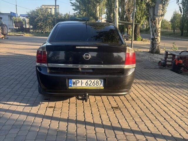 Черный Опель Вектра, объемом двигателя 2.2 л и пробегом 317 тыс. км за 2700 $, фото 1 на Automoto.ua