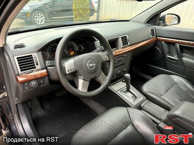 Черный Опель Вектра, объемом двигателя 32 л и пробегом 206 тыс. км за 5500 $, фото 6 на Automoto.ua