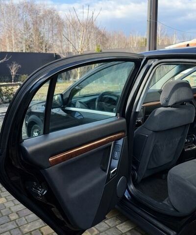 Черный Опель Вектра, объемом двигателя 2.2 л и пробегом 274 тыс. км за 5000 $, фото 8 на Automoto.ua