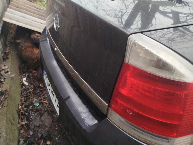 Черный Опель Вектра, объемом двигателя 0 л и пробегом 389 тыс. км за 4430 $, фото 4 на Automoto.ua