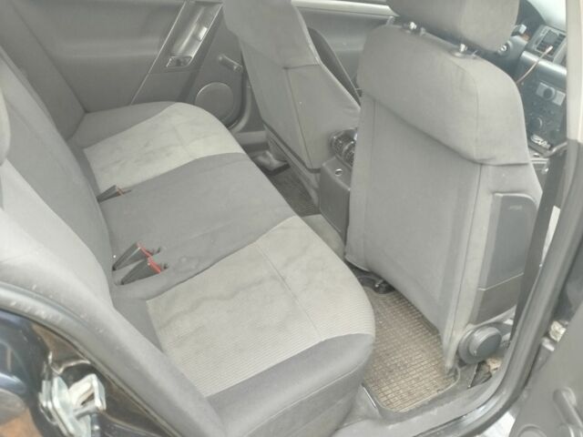 Черный Опель Вектра, объемом двигателя 0 л и пробегом 389 тыс. км за 4430 $, фото 5 на Automoto.ua