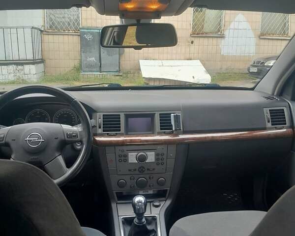 Чорний Опель Вектра, об'ємом двигуна 1.9 л та пробігом 168 тис. км за 5000 $, фото 4 на Automoto.ua