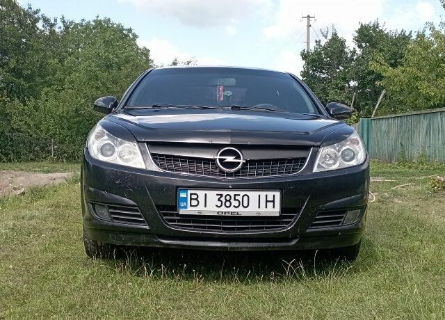 Черный Опель Вектра, объемом двигателя 2.2 л и пробегом 273 тыс. км за 5200 $, фото 2 на Automoto.ua