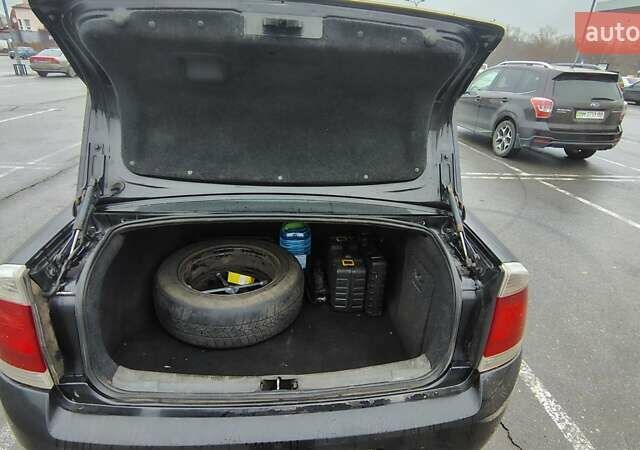 Чорний Опель Вектра, об'ємом двигуна 2.2 л та пробігом 335 тис. км за 3700 $, фото 14 на Automoto.ua