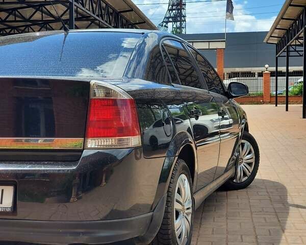 Черный Опель Вектра, объемом двигателя 2.2 л и пробегом 156 тыс. км за 4300 $, фото 6 на Automoto.ua