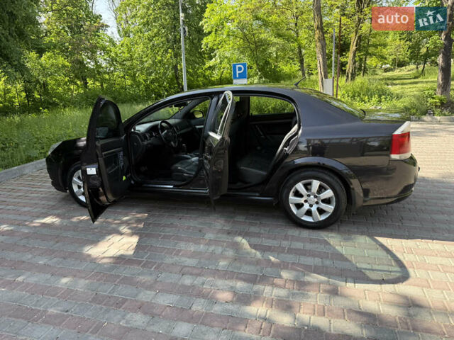 Черный Опель Вектра, объемом двигателя 2.2 л и пробегом 295 тыс. км за 5100 $, фото 50 на Automoto.ua