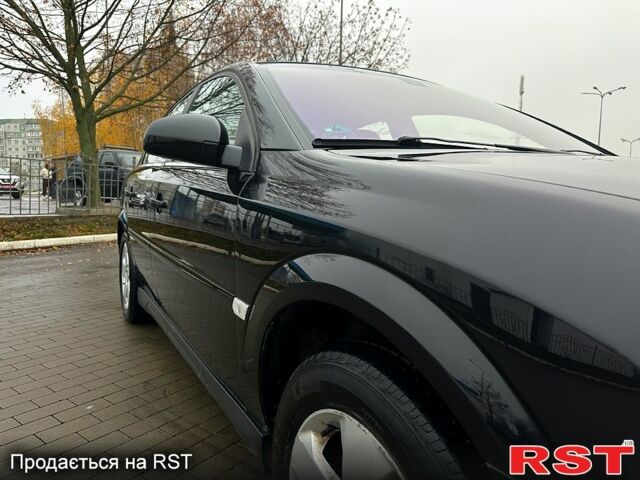 Чорний Опель Вектра, об'ємом двигуна 2.2 л та пробігом 238 тис. км за 3999 $, фото 5 на Automoto.ua