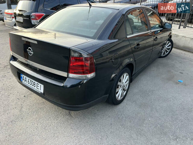 Черный Опель Вектра, объемом двигателя 3.2 л и пробегом 250 тыс. км за 3800 $, фото 2 на Automoto.ua