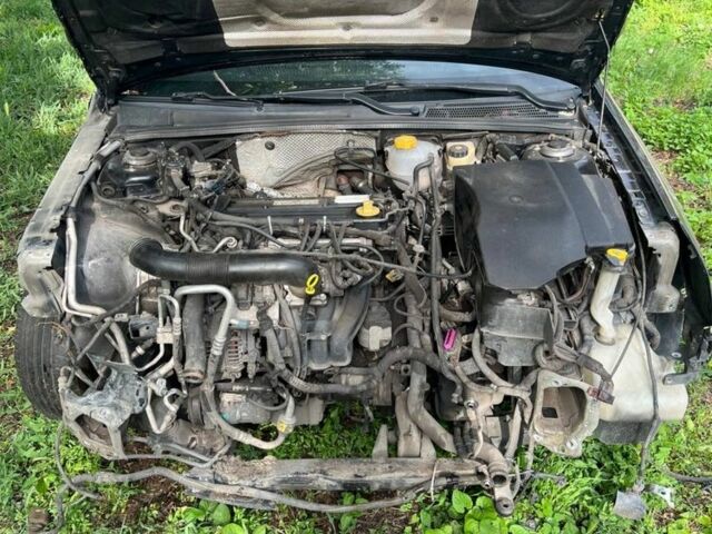 Чорний Опель Вектра, об'ємом двигуна 2.2 л та пробігом 17 тис. км за 1500 $, фото 2 на Automoto.ua