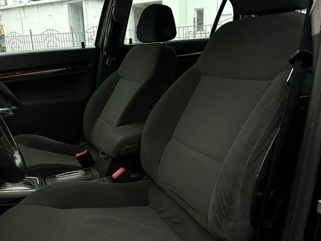 Чорний Опель Вектра, об'ємом двигуна 2.2 л та пробігом 238 тис. км за 3999 $, фото 12 на Automoto.ua