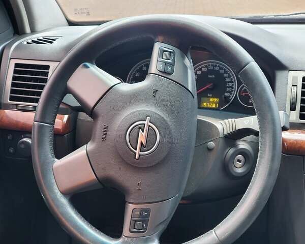 Черный Опель Вектра, объемом двигателя 2.2 л и пробегом 156 тыс. км за 4300 $, фото 12 на Automoto.ua