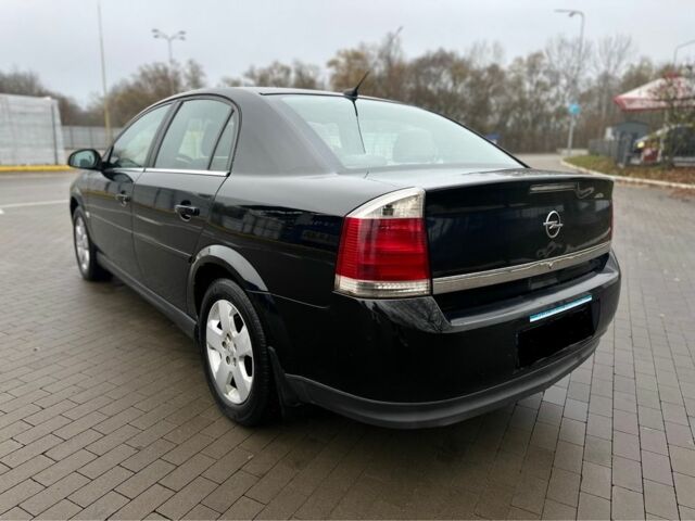 Черный Опель Вектра, объемом двигателя 2.2 л и пробегом 238 тыс. км за 3999 $, фото 9 на Automoto.ua