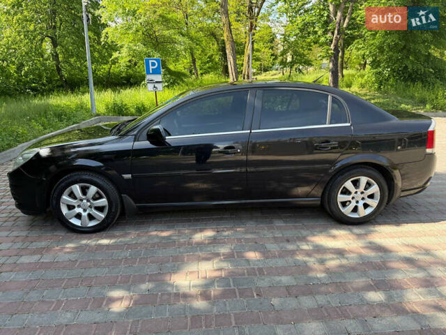 Черный Опель Вектра, объемом двигателя 2.2 л и пробегом 297 тыс. км за 4600 $, фото 4 на Automoto.ua