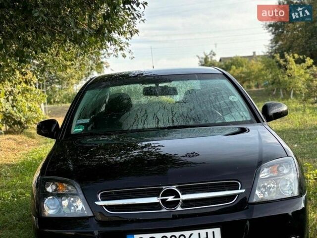 Черный Опель Вектра, объемом двигателя 1.8 л и пробегом 214 тыс. км за 4500 $, фото 1 на Automoto.ua