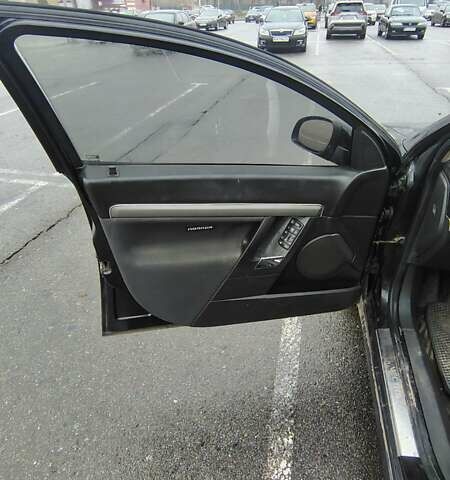 Чорний Опель Вектра, об'ємом двигуна 2.2 л та пробігом 335 тис. км за 2900 $, фото 8 на Automoto.ua