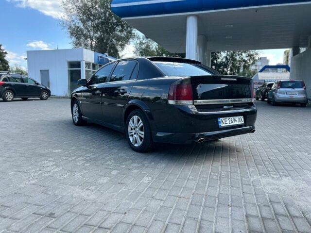 Черный Опель Вектра, объемом двигателя 2.8 л и пробегом 170 тыс. км за 4600 $, фото 2 на Automoto.ua