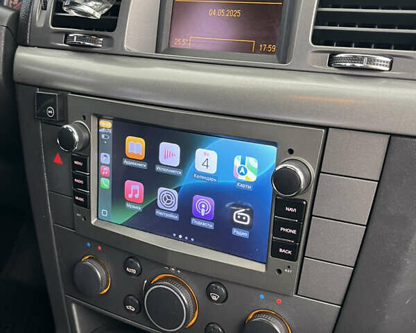 Черный Опель Вектра, объемом двигателя 2.21 л и пробегом 399 тыс. км за 4999 $, фото 16 на Automoto.ua