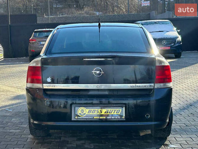 Черный Опель Вектра, объемом двигателя 2.2 л и пробегом 230 тыс. км за 3800 $, фото 4 на Automoto.ua