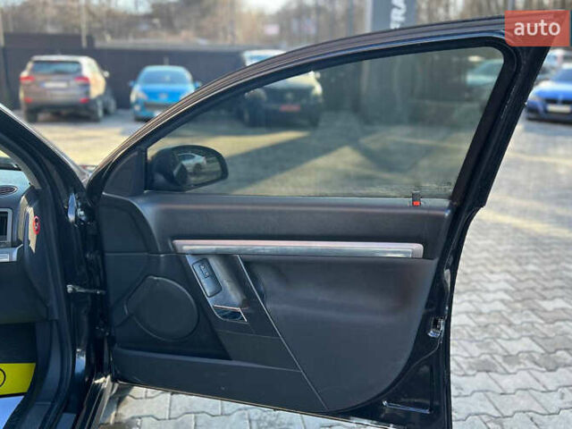 Черный Опель Вектра, объемом двигателя 2.2 л и пробегом 230 тыс. км за 3800 $, фото 20 на Automoto.ua