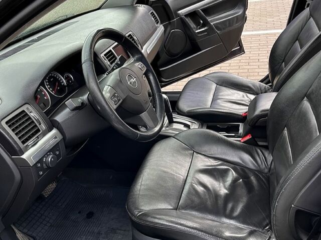 Черный Опель Вектра, объемом двигателя 2.2 л и пробегом 148 тыс. км за 5700 $, фото 7 на Automoto.ua