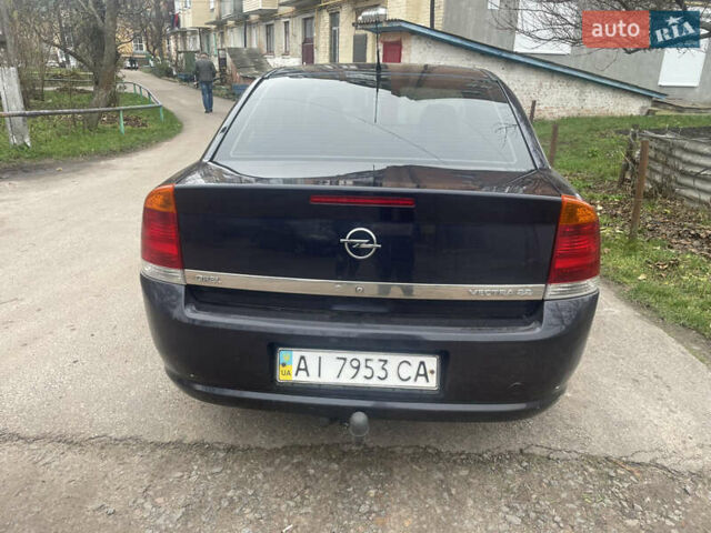 Черный Опель Вектра, объемом двигателя 2.2 л и пробегом 220 тыс. км за 3900 $, фото 3 на Automoto.ua