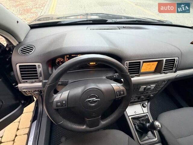 Чорний Опель Вектра, об'ємом двигуна 2.2 л та пробігом 89 тис. км за 8300 $, фото 26 на Automoto.ua