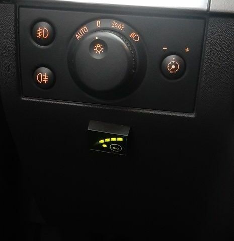 Черный Опель Вектра, объемом двигателя 1.4 л и пробегом 182 тыс. км за 7000 $, фото 5 на Automoto.ua