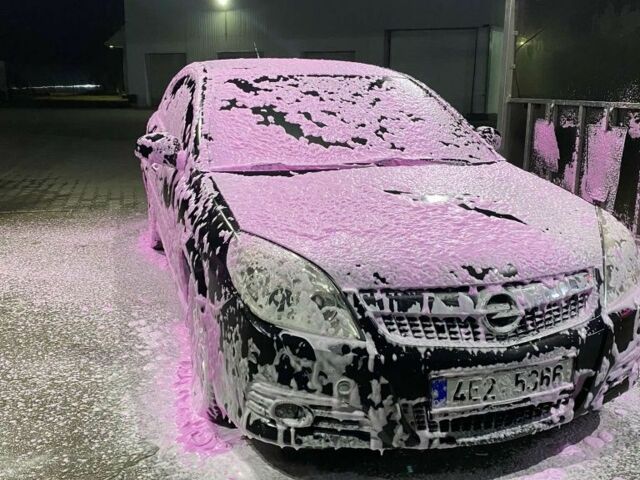 Черный Опель Вектра, объемом двигателя 1.9 л и пробегом 250 тыс. км за 1699 $, фото 6 на Automoto.ua