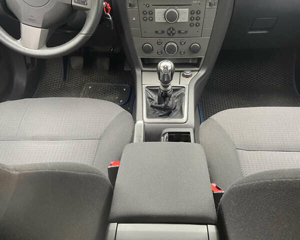 Опель Вектра 2006 в Одессе на Automoto.ua Черный Опель Вектра, объемом двигателя 2.2 л и пробегом 89 тыс. км за 6700 $, фото 21 на Automoto.ua