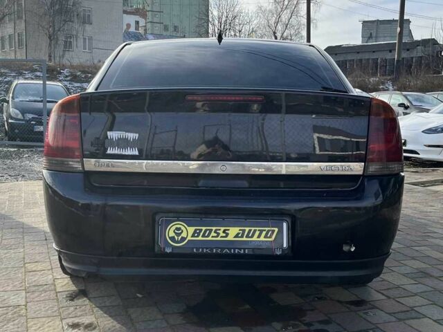 Черный Опель Вектра, объемом двигателя 1.8 л и пробегом 205 тыс. км за 3850 $, фото 5 на Automoto.ua