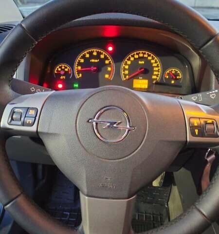 Опель Вектра 2006 в Харькове на Automoto.ua Черный Опель Вектра, объемом двигателя 2.2 л и пробегом 202 тыс. км за 6100 $, фото 27 на Automoto.ua