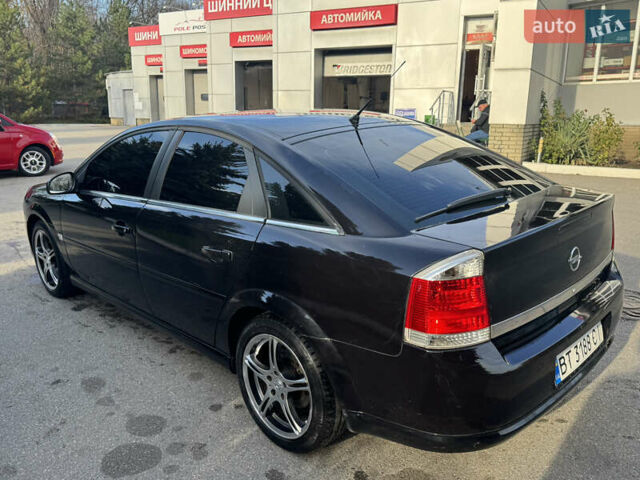 Черный Опель Вектра, объемом двигателя 1.9 л и пробегом 280 тыс. км за 5400 $, фото 6 на Automoto.ua